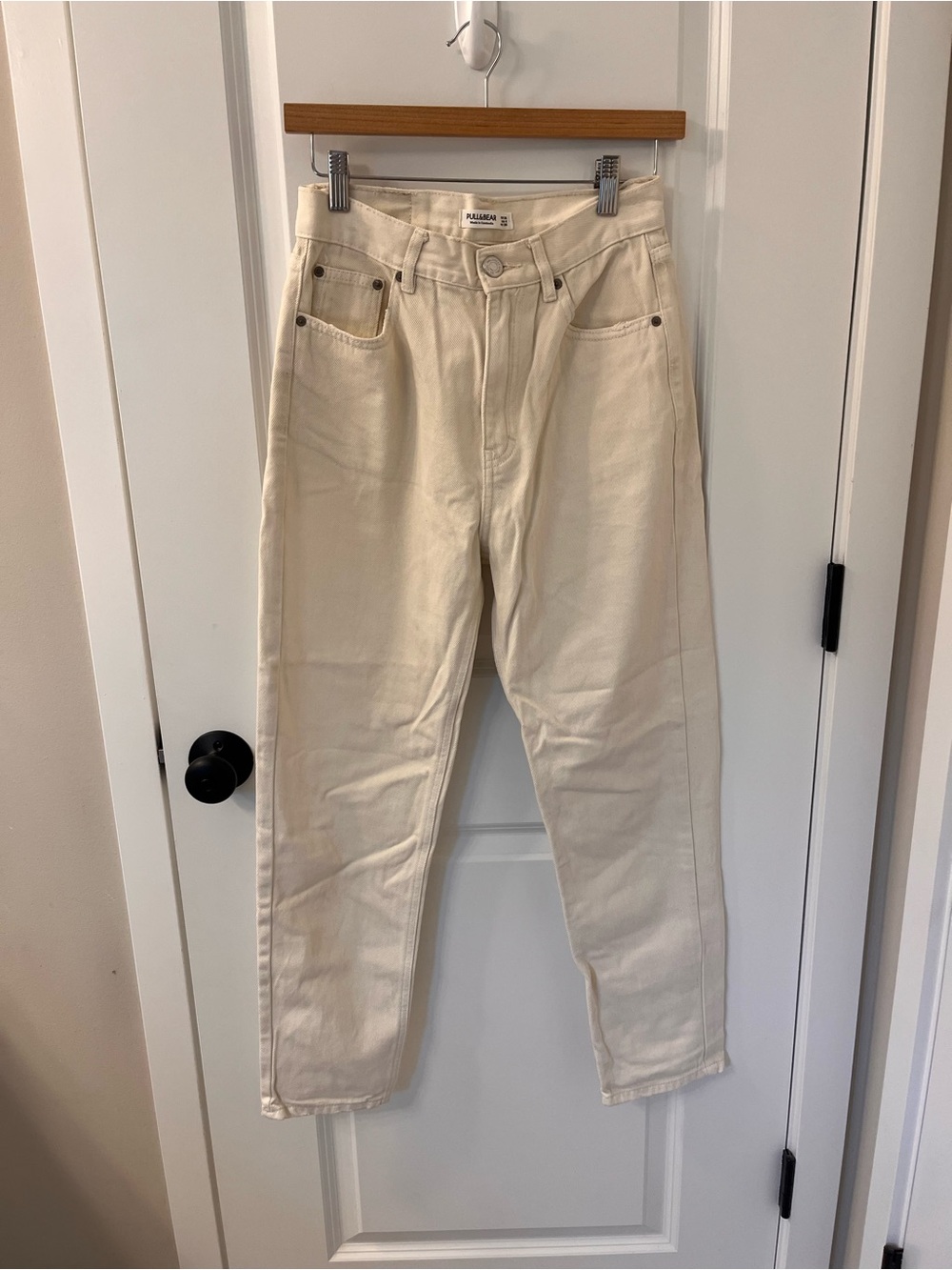 Pull&Bear Women's Cream Relaxed Jeans
